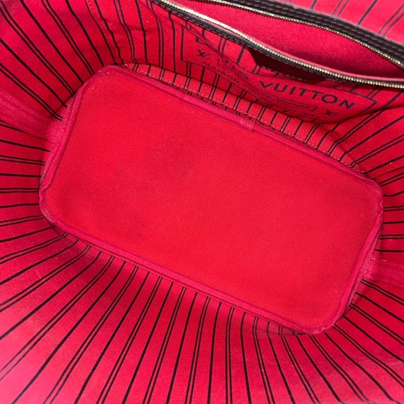 Authentic Louis Vuitton Neverfull MM Damier Ebene Cherry - Picture 14 of 16